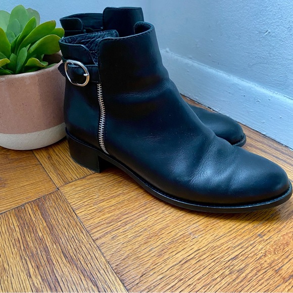 Aquatalia weather resistant balck booties - Picture 3 of 6